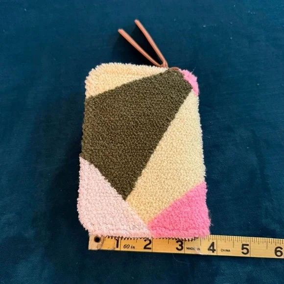 Universal Thread tufted geometric zip wallet coin purse - Picture 7 of 7